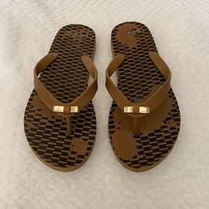Coach flip flop sandals